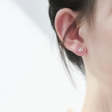 925純銀愛心耳釘女氣質簡約高級感耳環年新款潮小巧耳飾
