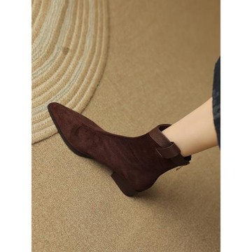 法式復古磨砂皮尖頭氣質短靴女秋冬新款軟皮軟底真皮低跟切爾西靴