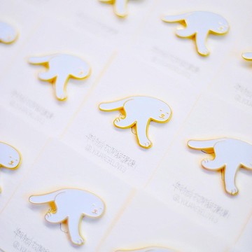 白三腳貓 喵喵襟章