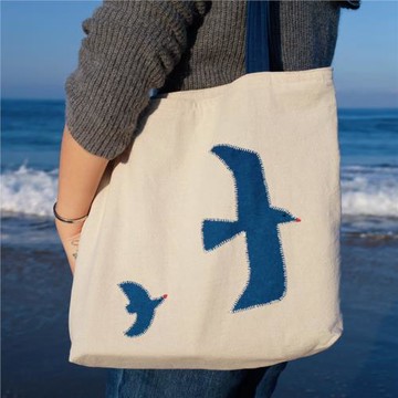 Sapana春夏新款藍染拼布手工刺繡飛鳥文藝慵懶拉鏈棉麻大單肩包