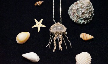 純手工純銀繞線印度料藍月光石水母吊墜