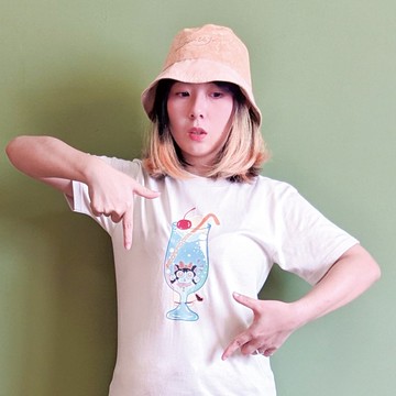 雙面 圓領棉tee-奶茶色 櫻桃蘇打汽水