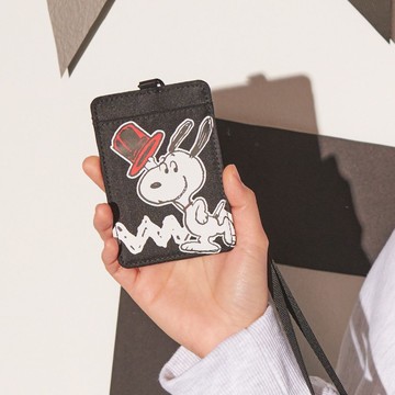 新品【SNOOPY】史努比75週年-證件套-黑 SP00F12BK