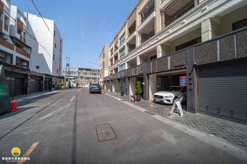 高CP值『仁武仁雄商圈・全新未住・電梯雙車墅』｜高雄市仁武區赤西五街