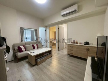 近中央公園|雙面採光|雙衛浴開窗三房+車位｜高雄市新興區復興二路