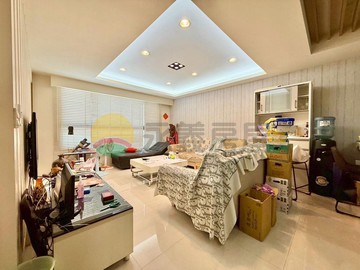 √小茵首選㊣十四期輕屋齡精裝修臨路雙車別墅｜台中市北屯區敦化路一段