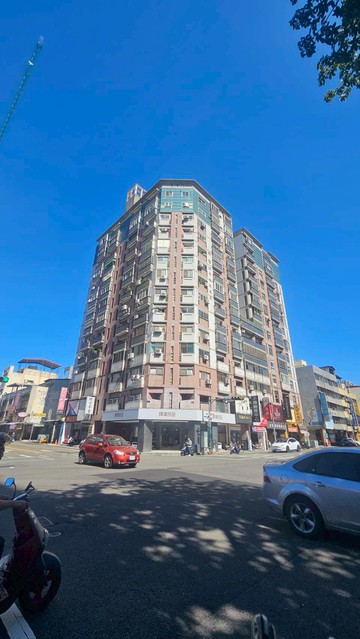 降價!!低總價正五期大業國中三房雙陽台｜有車位｜台中市西區向上路一段