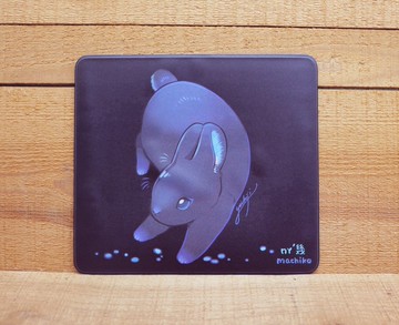 【滑鼠墊】 ㄇㄚˊ幾滑鼠墊(拉長石兔)黑 / 43706