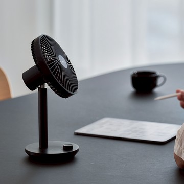 《LUMENA》STAND4 桌上型擺頭隨行風扇｜【海怪野行】桌上型 調節 擺頭 無線 大容量電池 戶外 露營