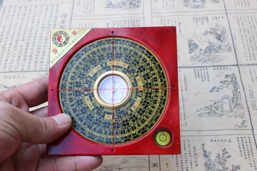 通勝3寸12層綜合羅盤精準電木羅盤八卦風水羅盤純銅面板仿古羅盤