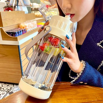 免運·日本代購夏季水杯女可愛大容量塑料杯2000ml吸管杯運動便攜杯子