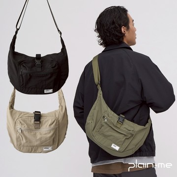 plain-me [輕量旅行] 半月包 防潑水 側背包 小包 斜背包 [PLN3048-242]