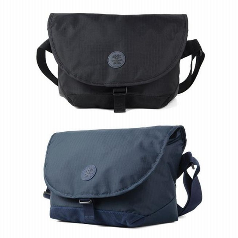 Crumpler flying outlet duck sling 4000