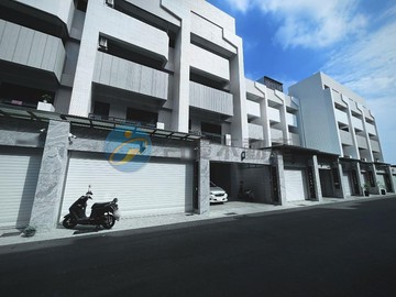 艾麗絲精選。公園首排全新大面寬孝親車墅｜高雄市大社區大吉路