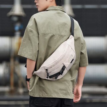 斜挎包男潮牌腰包斜跨單肩包胸包背包小挎包休閑包男生跨肩包女
