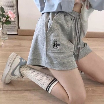 台灣出貨 小兔子刺繡高腰寬鬆顯瘦熱褲純色百搭五分中褲闊腿褲休閒運動短褲 居家短褲 休閒運動褲 運動短褲 休閒家居褲