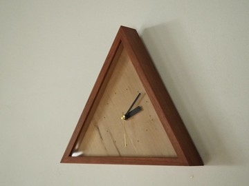 三角形時鐘 木頭時鐘 擺設/壁掛兩用 No.19