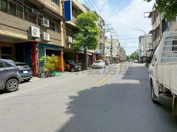 岡山區後站商圈〤前後臨路〤燙金店面｜高雄市岡山區大仁南路