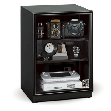 收藏家 暢銷經典防潮箱（72公升 / 寬40cm x 高55.5cm x 深42cm） /個 AD-72P【APP滿額下單10%點數(單一帳號最高5000點)】1/31止