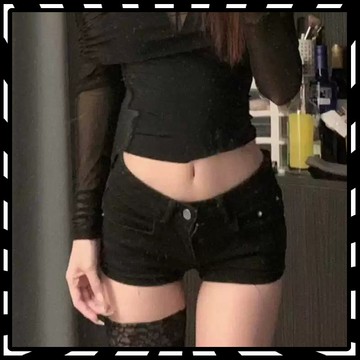 🥇桃園出貨 品質保證🥇 黑色熱辣牛仔短褲女辣妹2025年夏季新款彈力緊身顯瘦低腰y2k熱褲 💯滿額免運💯147-C-7