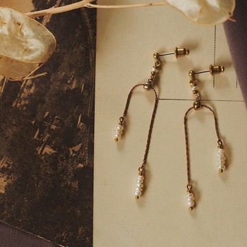 迷你珍珠 調節不對稱長耳環