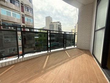 瑞隆商圈全新翻新優質透天店住合一~｜高雄市前鎮區武慶一路
