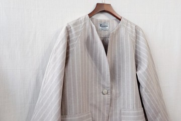 卡其直紋單扣外套