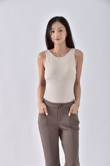 (S) 【Jenny林紅禎私服】wene無袖連體衣杏色上衣