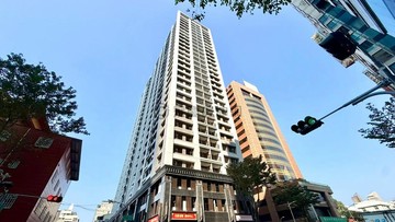 ｜亞灣星玥灣景觀高樓｜邊間三房平車｜高雄市苓雅區三多四路