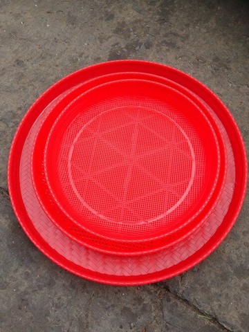 有孔塑料米篩膠匾晾曬圓形簸箕篩子過濾篩子收納仿竹編篩子農家用