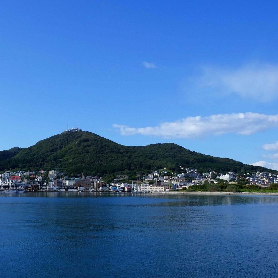 松前漬け　北海道　箱館海鮮松前漬 ずわいがに ほたて いくら　豪華海鮮づくし