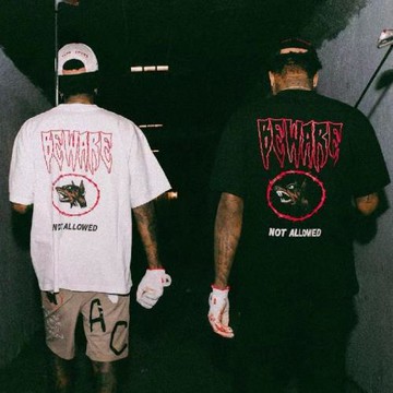 TUFF CROWD NOT ALLOWED Tee 口袋狗頭印花男女短袖T恤歐美潮