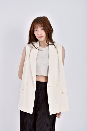 (M) moma西裝無袖杏色外套