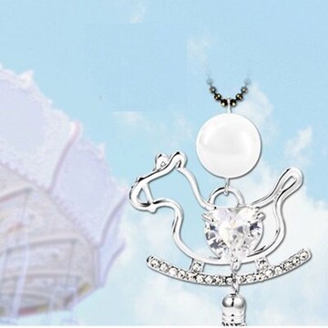 鑲鑽項鍊 毛衣鍊-可愛甜美木馬造型女飾品2色73fv193【獨家進口】【米蘭精品】