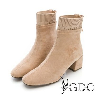 GDC-優雅女伶拼接粗跟襪靴-卡其
