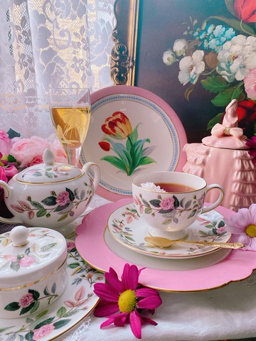 英國骨瓷皇家Wedgwood1970年粉紅玫瑰花茶兩件式庫存品情人節禮物