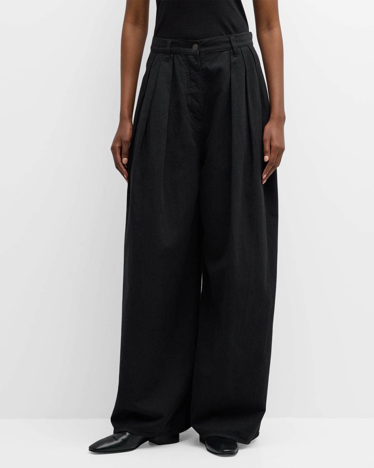 Criselle Pleated Wide-Leg Jeans