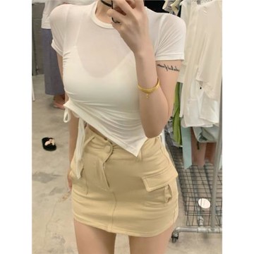 圖圖小有名氣的短袖修身圓領打底衫性感百搭露臍顯瘦t恤