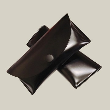 現貨- 高品質皮質眼鏡盒 簡約按扣太陽鏡盒子黑色抗壓眼鏡盒 方便攜帶 保護眼鏡 耐刮 內裏加絨 防刮/抗壓/便捷/易攜帶