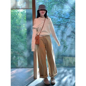 法式白色不規則露肩套頭毛衣針織衫女2025新款春秋小個子軟糯上衣