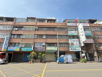 近鳳山三井LaLaport店住合一透天｜高雄市鳳山區中山西路