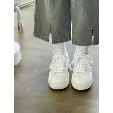 奶油厚底百搭復古設計感小白鞋