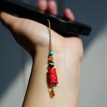 手作萌魚 硃砂手機掛 銀珠綠松瑪瑙撞色 原創編織輕奢隨身小物