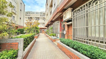 彩魚嚴選｜風雅居沙鹿車站學區靜巷大地坪社區花園別墅｜台中市沙鹿區四平街