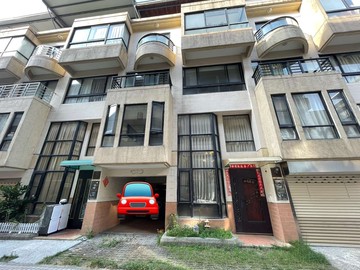 五甲鳳頂商圈稀有氣派挑高透天雙車墅 高雄房仲推薦｜高雄市鳳山區田中央路