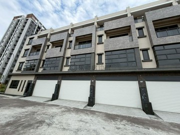 沙鹿近台灣大道全新邊間寬7.2米精緻優雅美墅｜台中市沙鹿區中華路二段