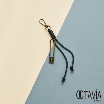 OCTAVIA 8 - 幸運繩手機包包吊飾- 古銅金別針