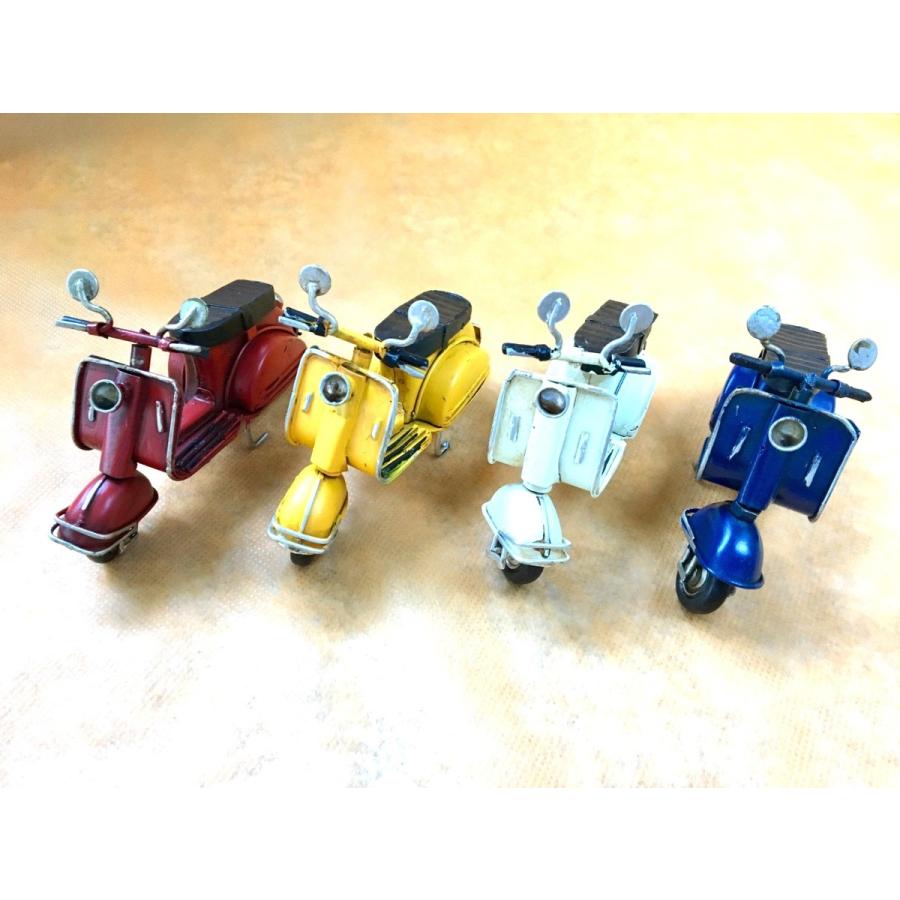 イタリア雑貨　レトロ　ヴェスパオブジェ（紺）／ Italian retro VESPA objet (Navy)