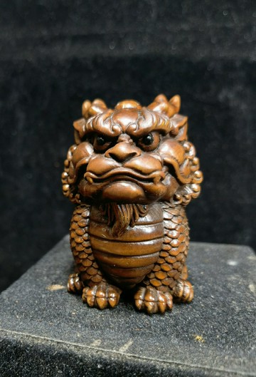 小葉黃楊木雕手把件擺飾~瑞獸坐麒麟，手把件擺飾，高6.5直徑