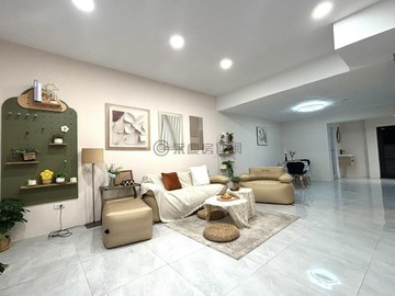 小港｜近草衙道｜1+夾店住丨大面寬丨翻修美寓｜高雄市小港區港壽街